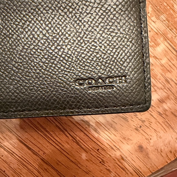 Coach Snap Wallet - Picture 4 of 7